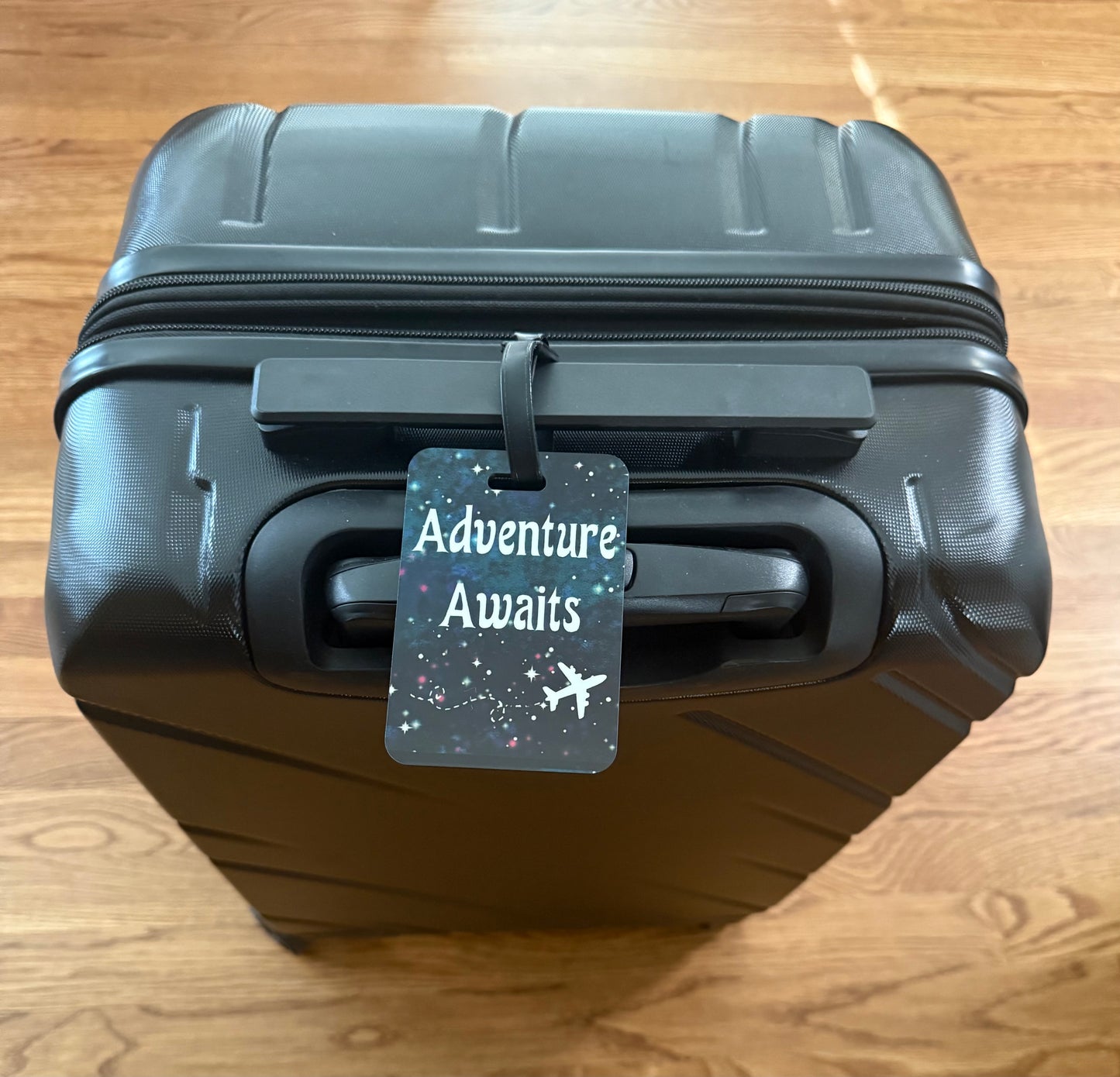 Luggage Tag - Adventure Awaits (Black)