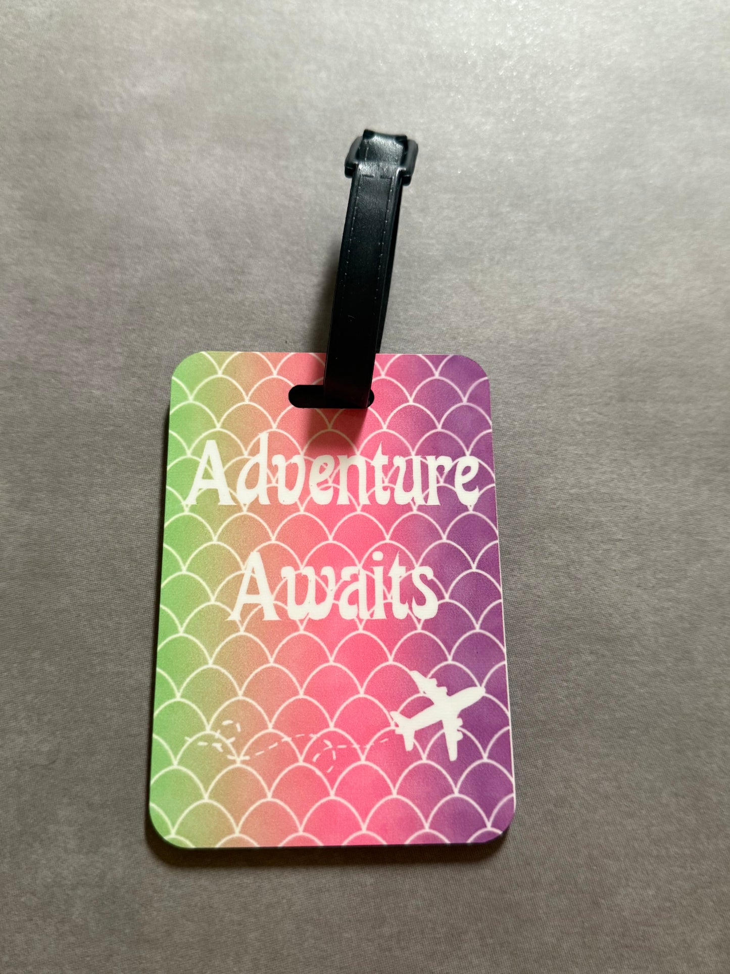 Luggage Tag - Adventure Awaits (Black)