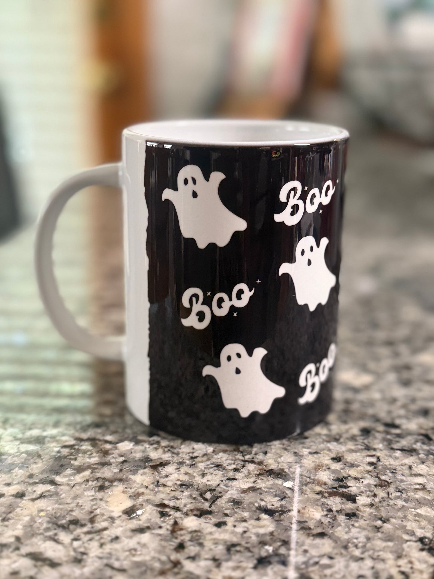 Black and white Halloween mug with ghosts and Boo pattern, Roxzell