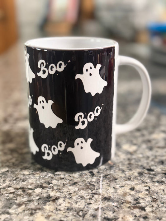 Black and white Halloween mug with ghosts and Boo pattern, Roxzell